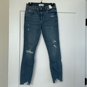 Abercrombie & Fitch Mid Rise Super Skinny Jeans Size 26